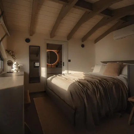 Pharus Boutique In Meganisi With Private Pool & Sea View 公寓
