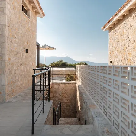 Pharus Boutique In Meganisi With Private Pool & Sea View 公寓 Vathi (Meganisi)